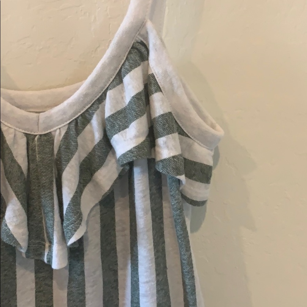 Ruffle Top - Picture 2 of 2